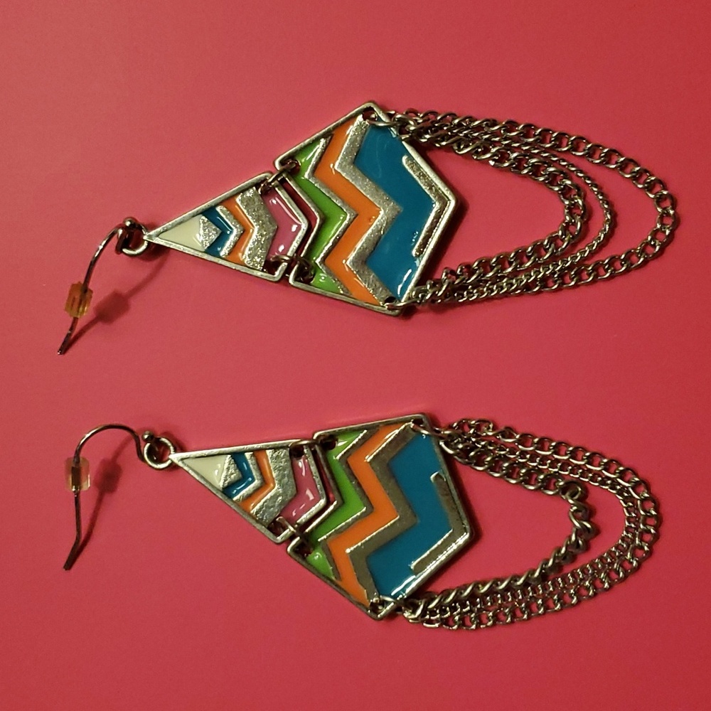 Chevron earrings - Picture 2 of 2